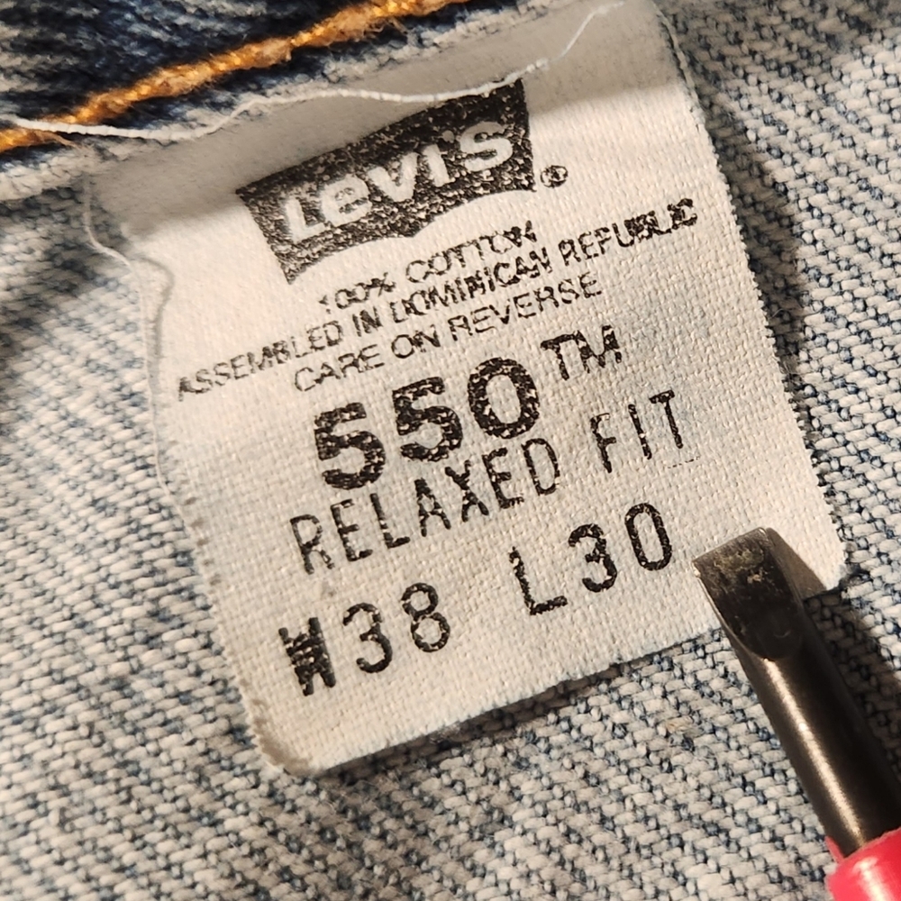 Vintage Levis 550 Jeans Men 36x30 Blue Relaxed Tapered Light Wash Tag 38x30 Y2K - Picture 6 of 11